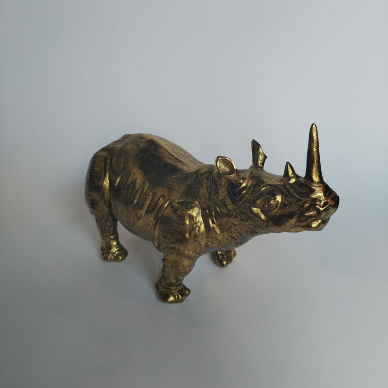 FIGUR AV GULDNOSHORN